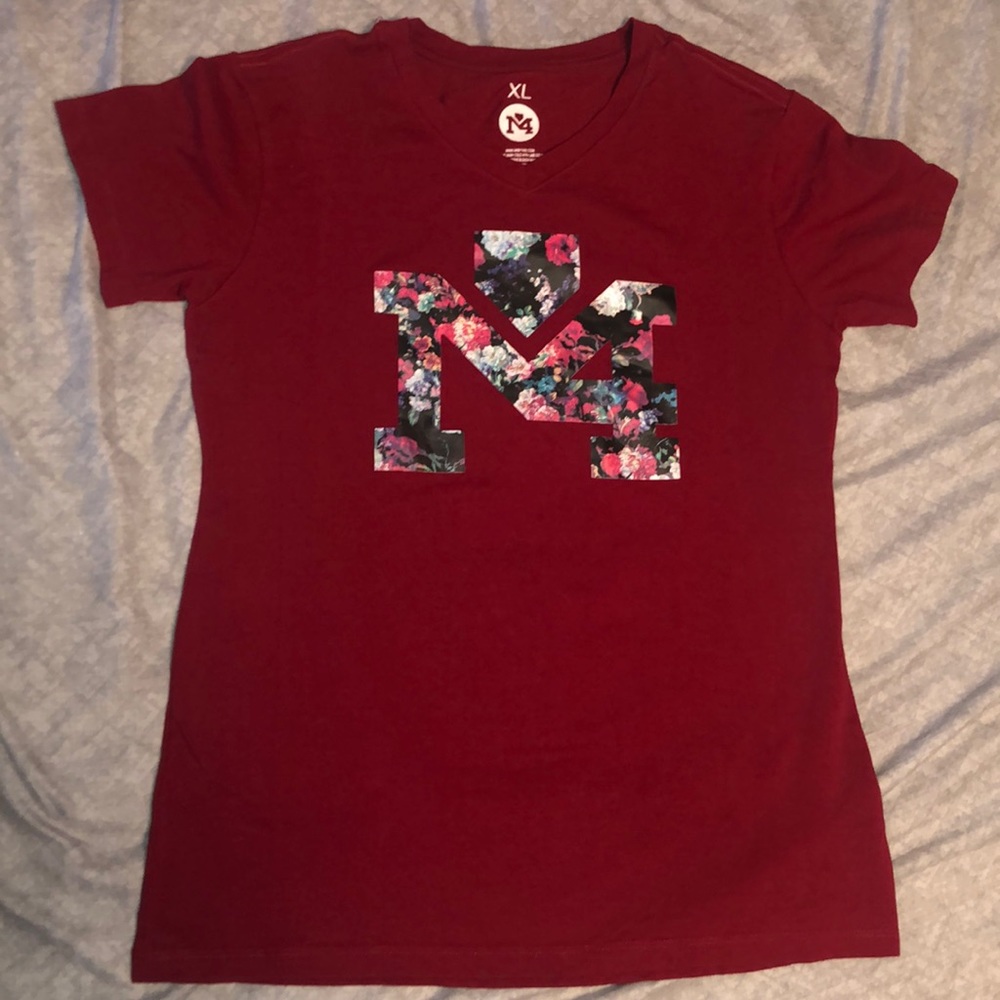 M4 by Yadi Red/ Maroon Floral logo top